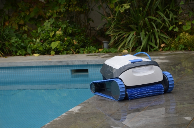 robot nettoyeur piscine Dolphin S-Series Maytronics2