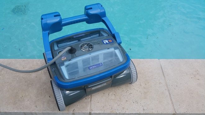 robot nettoyeur piscine R-series de Fluidra