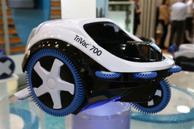 robot nettoyeur surface piscine-trivac 700