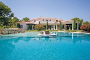 PISCINE HORS NORME