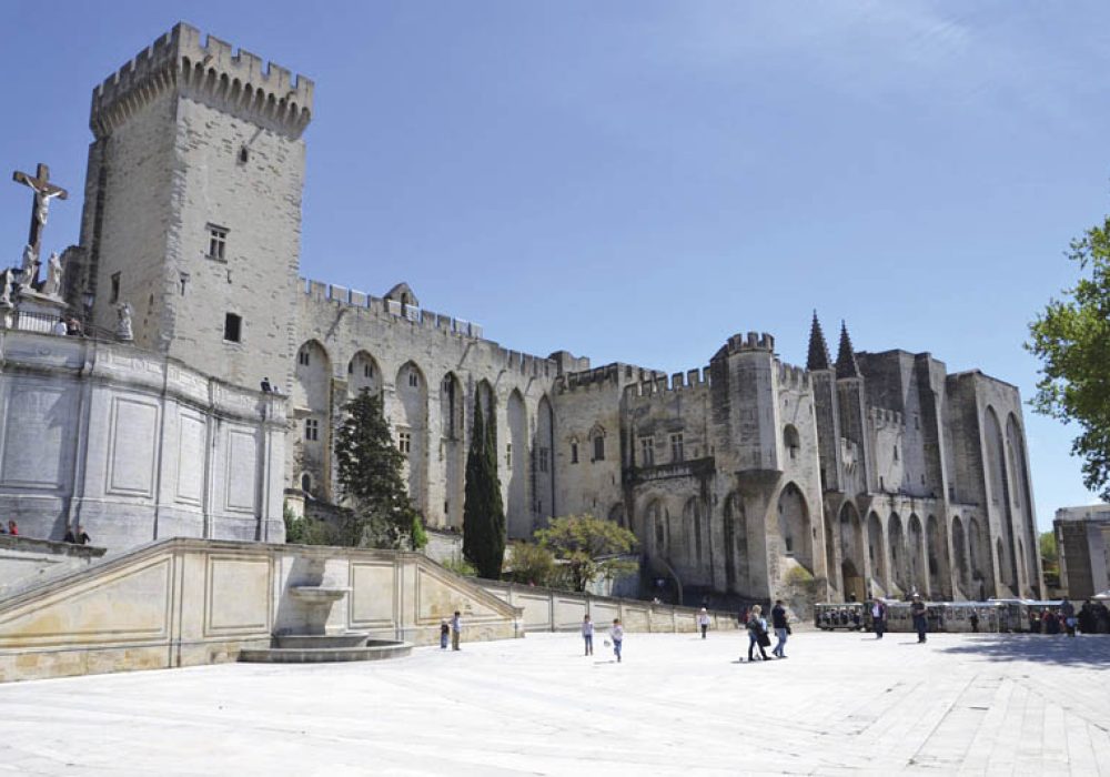 AvignonPalais des Papes accroche
