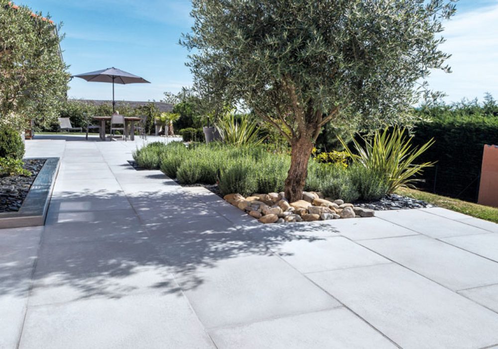 BRADSTONE Dalle New York