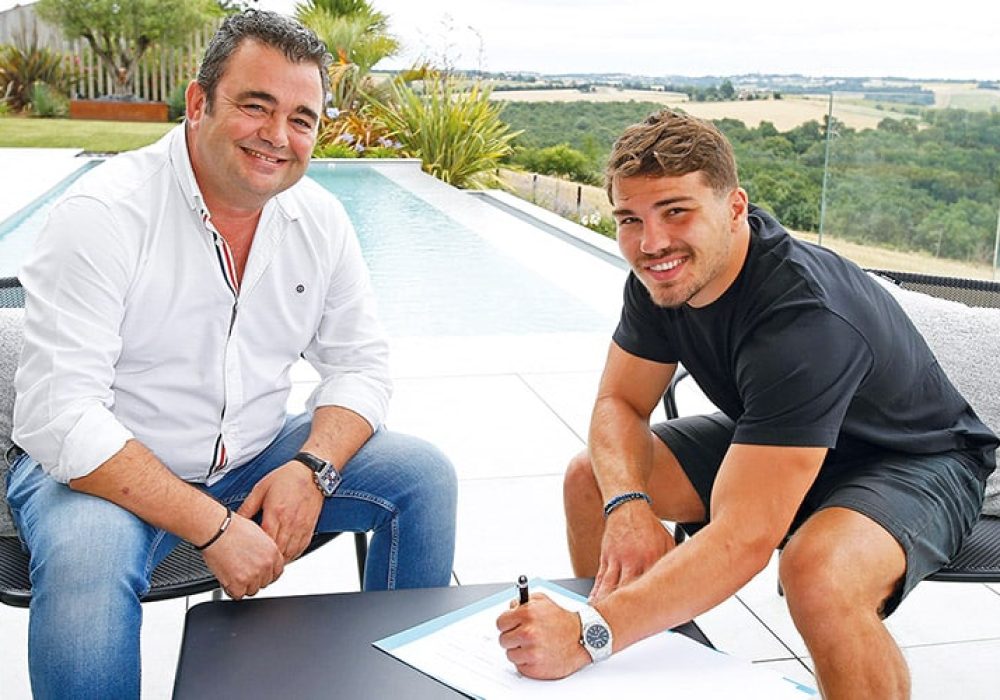 CARRE BLEU x ANTOINE DUPONT SIGNATURE CONTRAT 202308ACC
