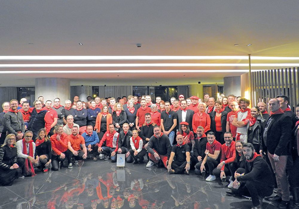 MONDIAL PISCINE photo-groupe 202302ACC