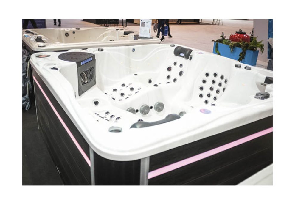 blue lagoon spas accroche
