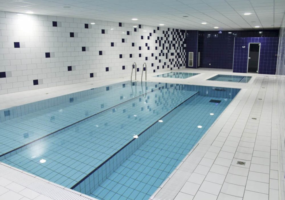 jaune et bleu l'esprit piscine