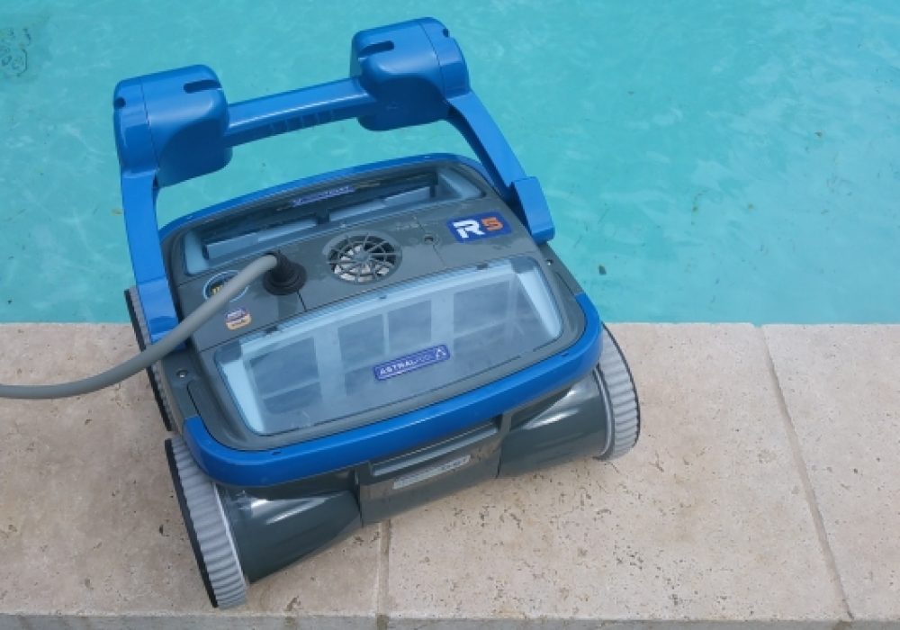 robot nettoyeur piscine R-series de Fluidra